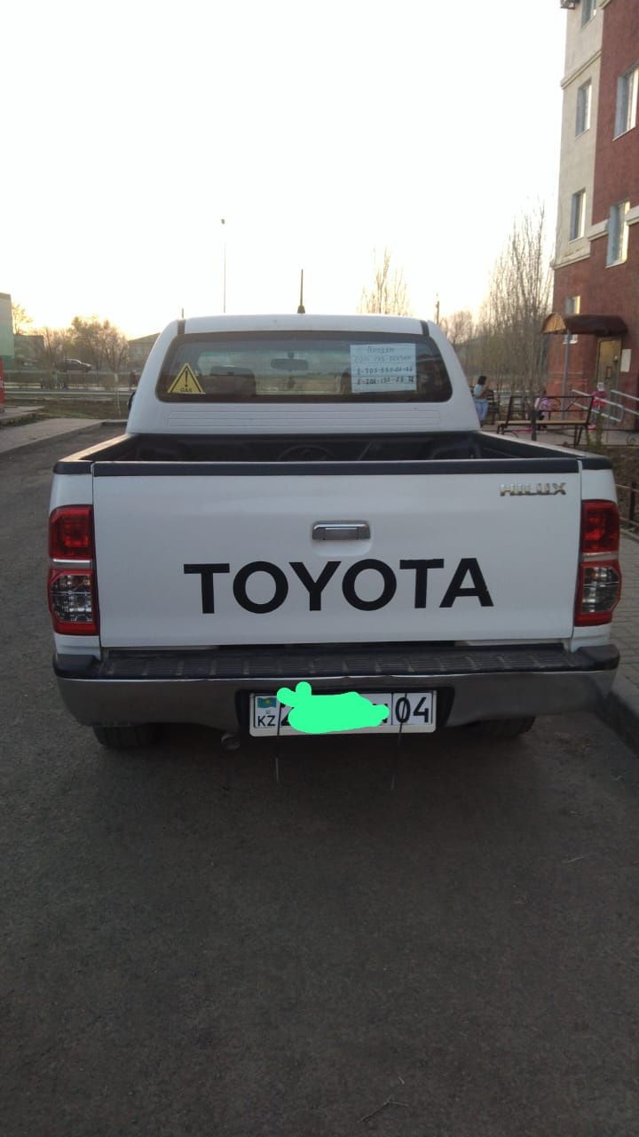 Аренда пикап Toyota Hilux г/в.2014 С водителем.