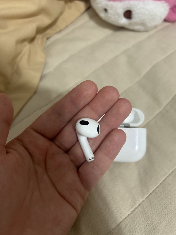 airpods 3 кейс и левое ушко