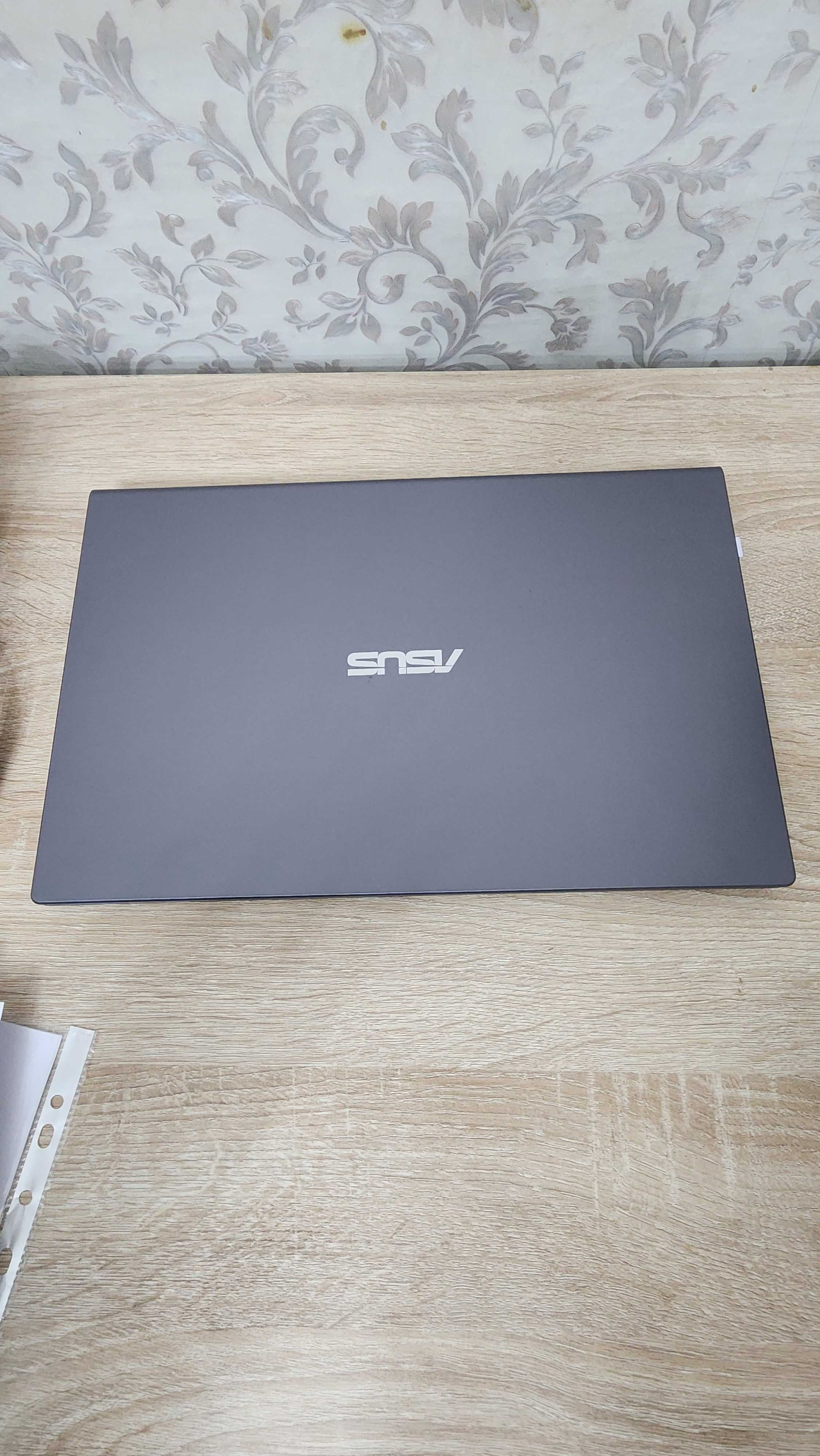 Ноутбук Asus X515. Intel CORE i5