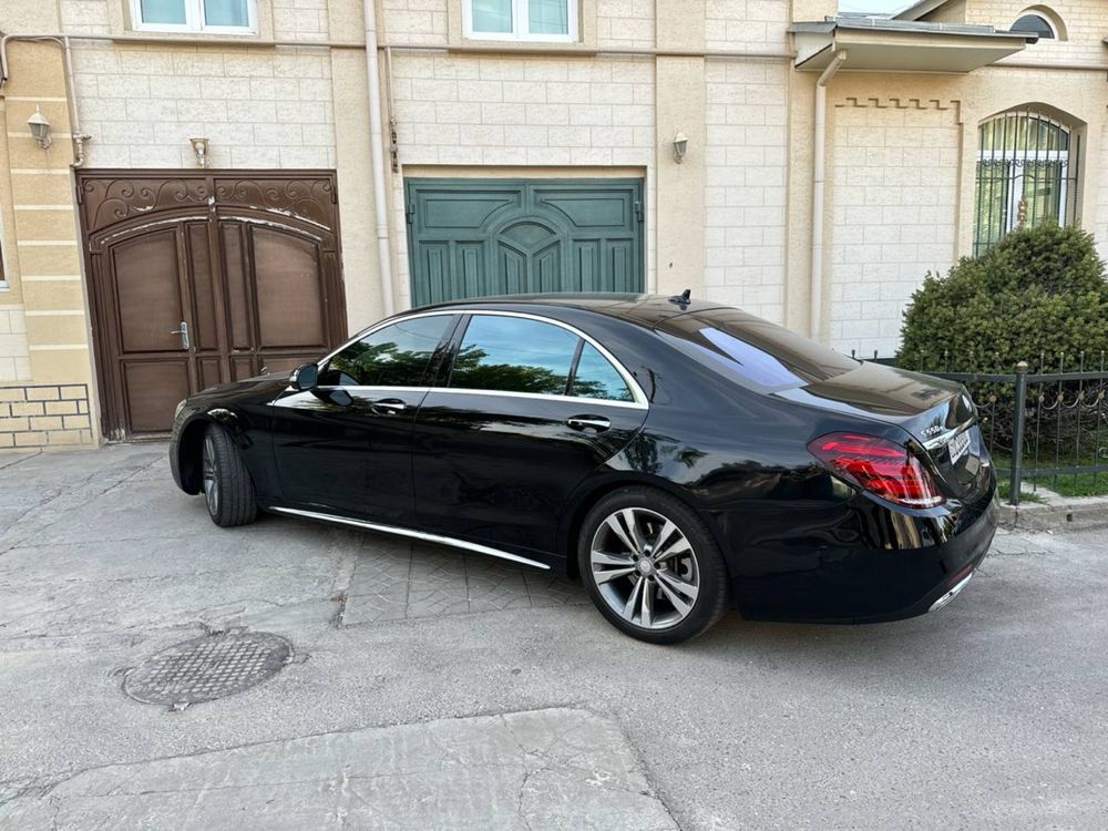 Mersades Benz W 222 Puling Haybrid