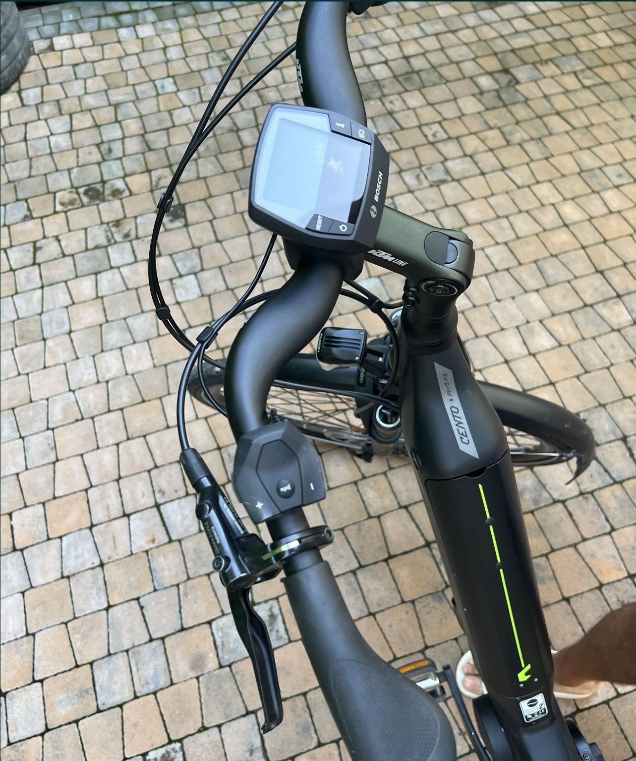 Bicicleta electrica KTM, roti 28 / motor Bosch Performance Line
