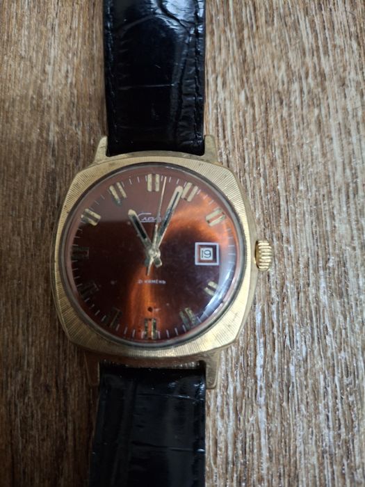 Позолоченные  часы  "слава " Au-10