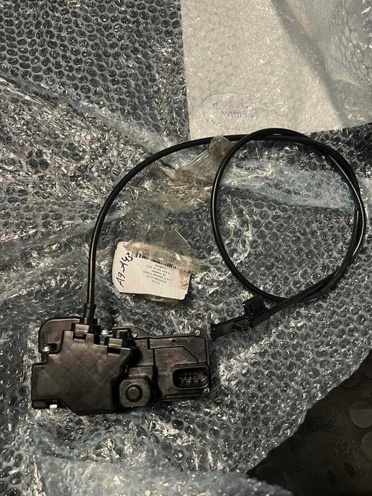 Tesla S - механизъм за задна дясна врата 6008912 - 00 - F