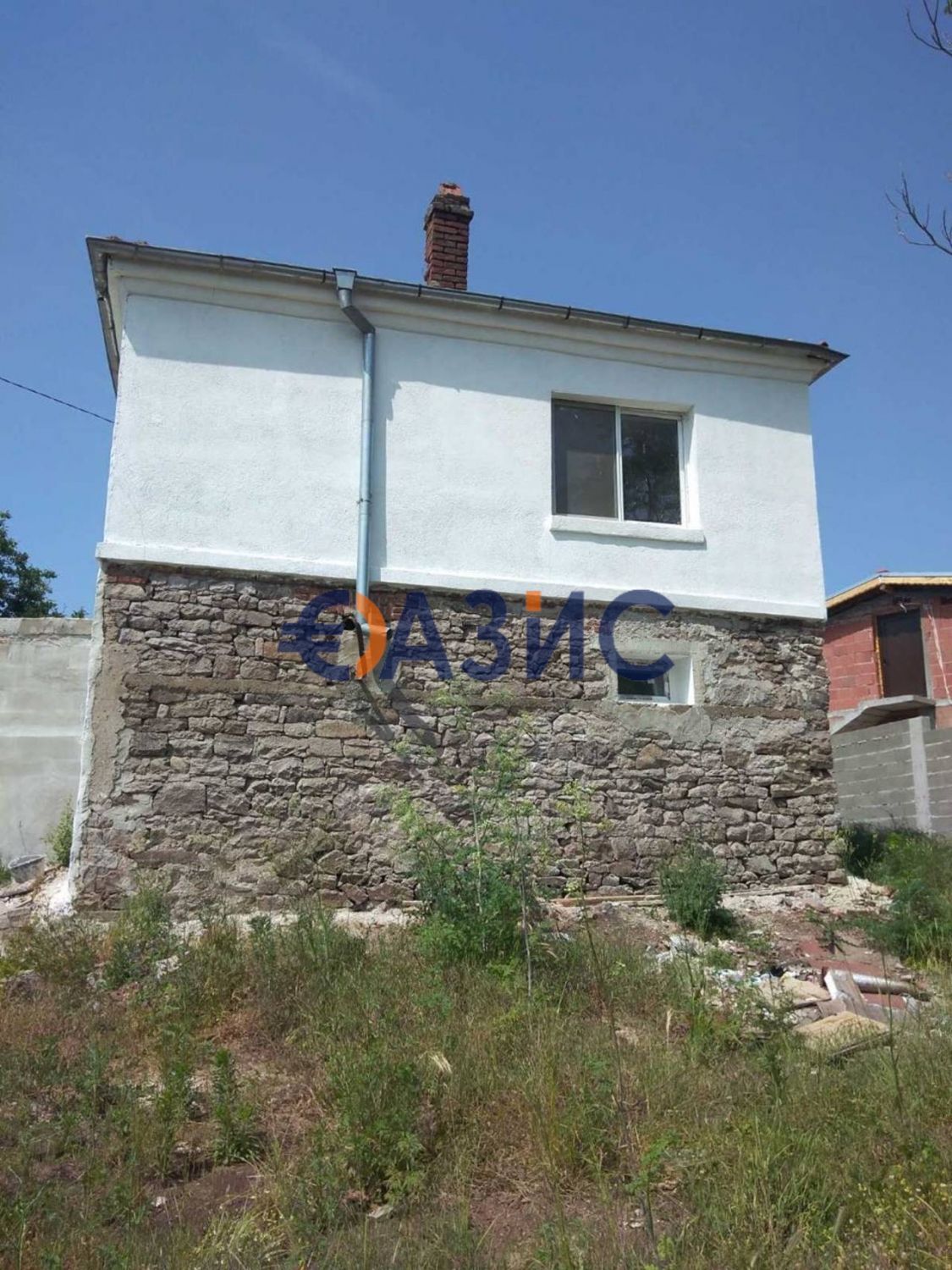 2-етажна къща 170 кв. м. с двор 865 кв. м. В С. Извор, обл. Бургас,