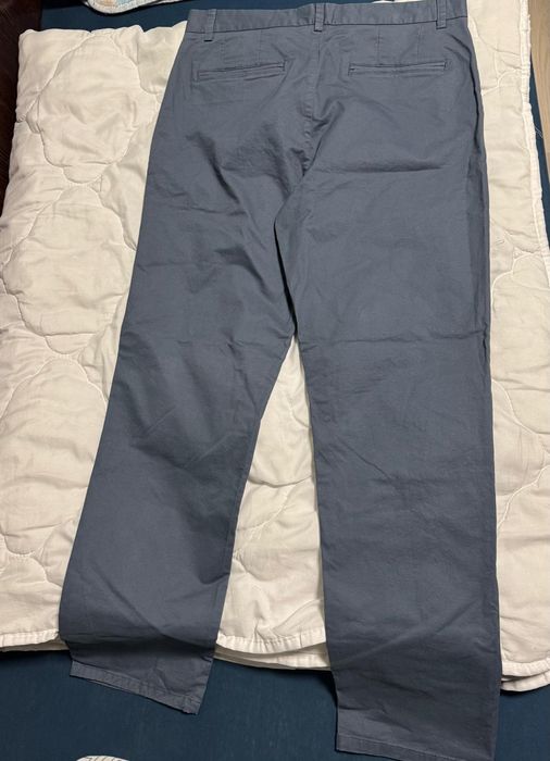 Pantaloni barbatesti