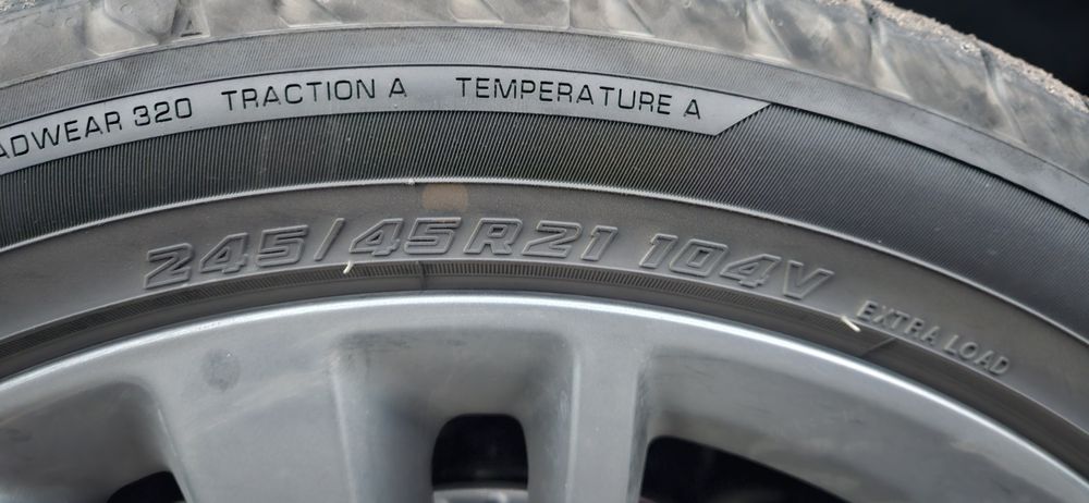 Yokohama 21"255*45 от Leapmotor c16