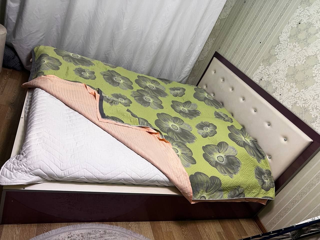Спальный гарнитур срочно