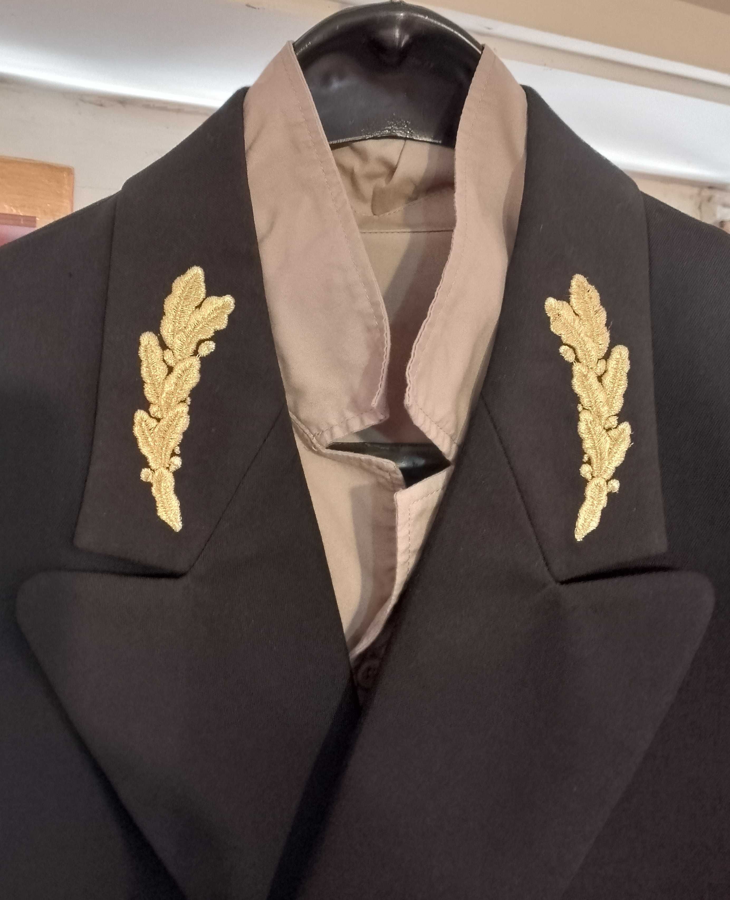 Мъжко униформено сако