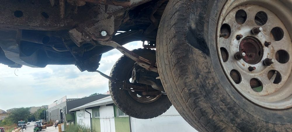 Opel frontera 2.0i    1994