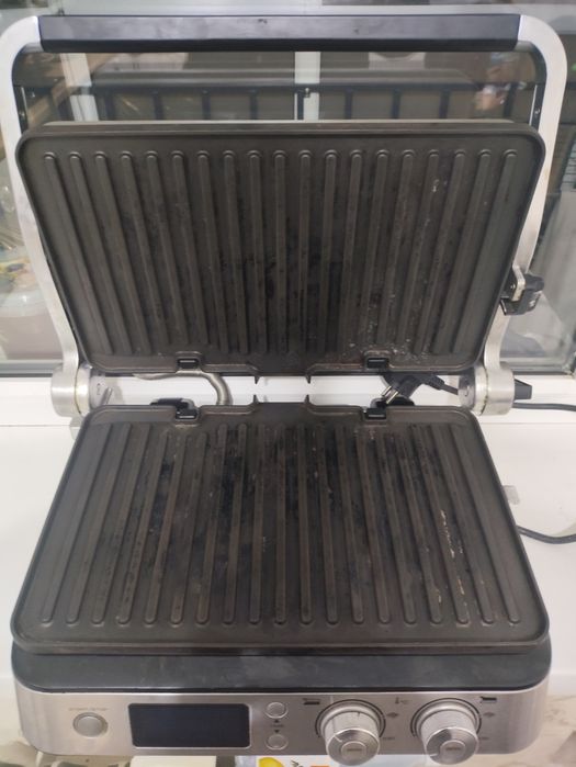 Гриль-вафельница DeLonghi MultiGrill CGH1030D