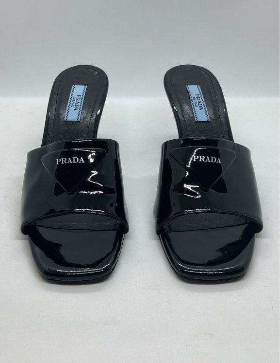 Винтидж чехли Prada