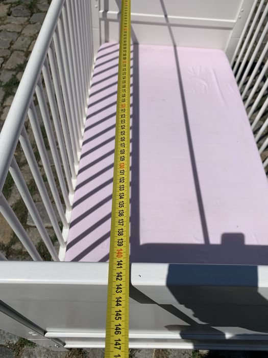 Patut bebe din lemn masiv + saltea