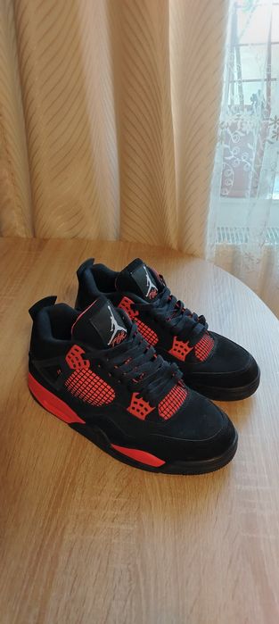 Jordan 4 Red Thunder