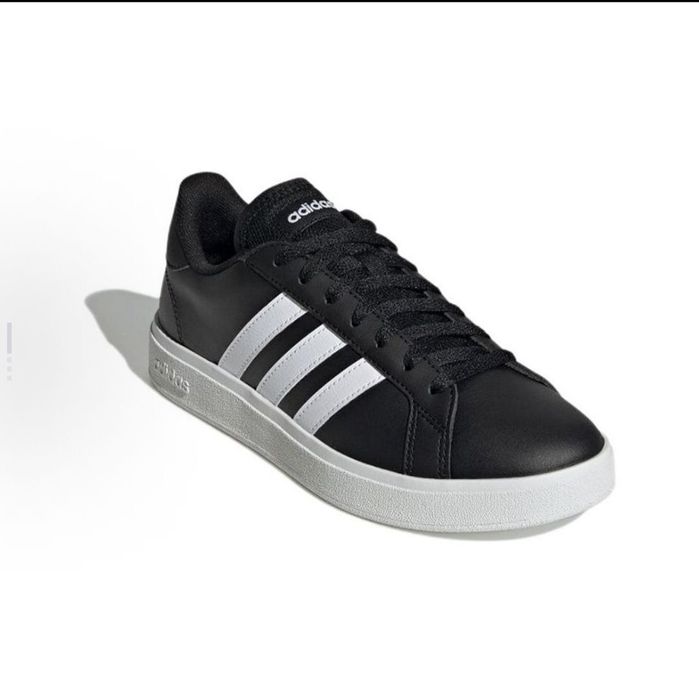 Adidas кроссовки 42.5 размер