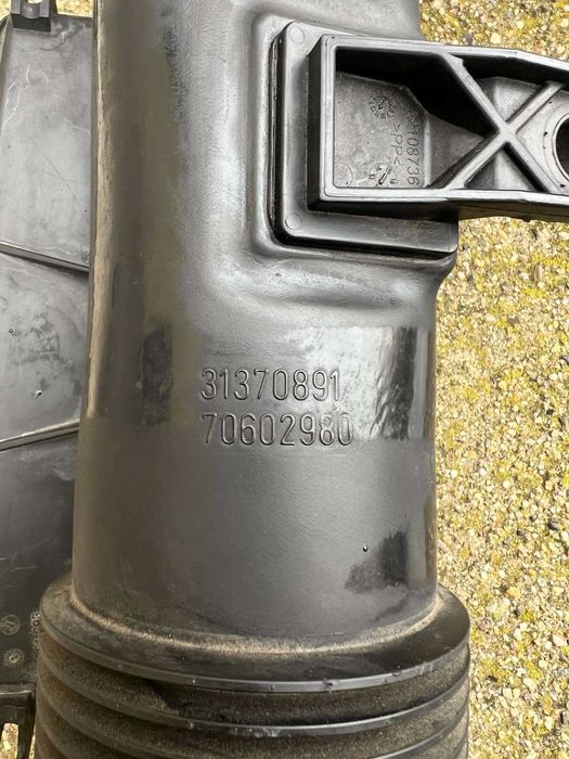 Въздушен резонатор тръба, Volvo 31274766, 31274843, 31319049, 31370891