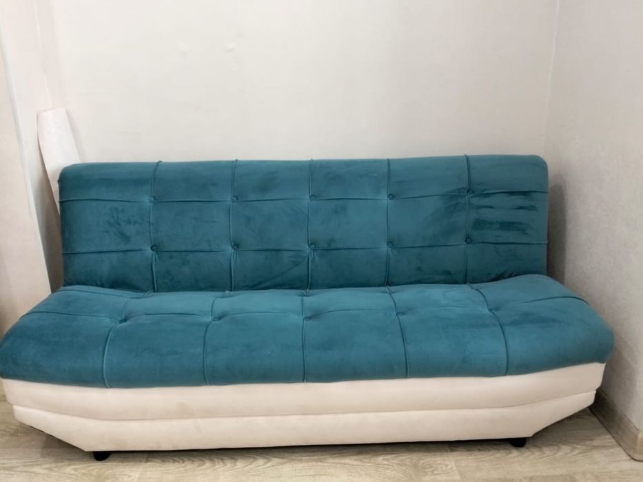 Продам диван в отличном состоянии