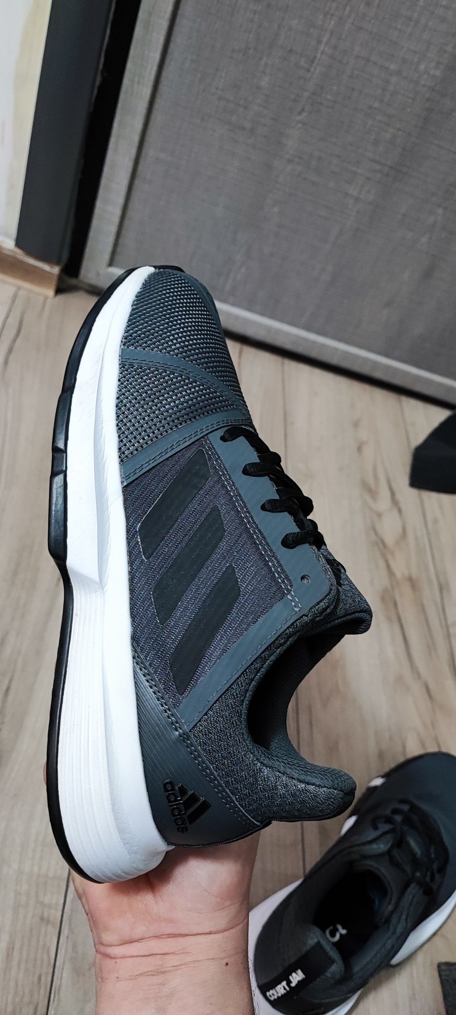 Adidas court Nr 42