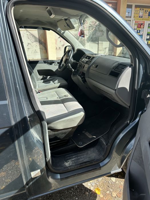VW Transporter 7 locuri 1.9 TDi