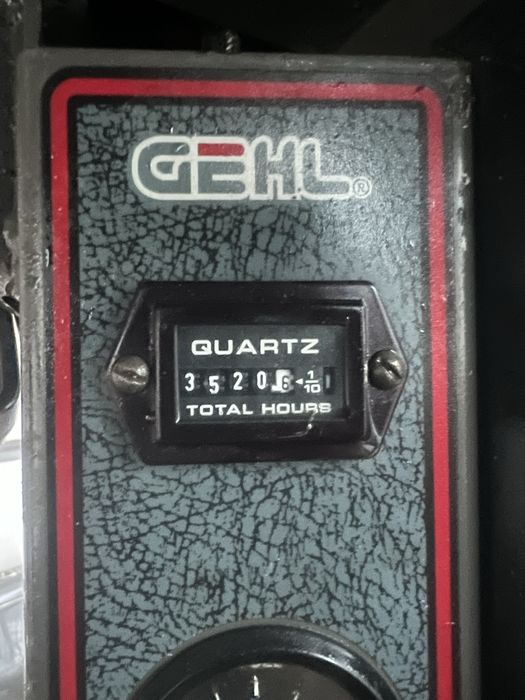 Mini incarcator frontal Gehl