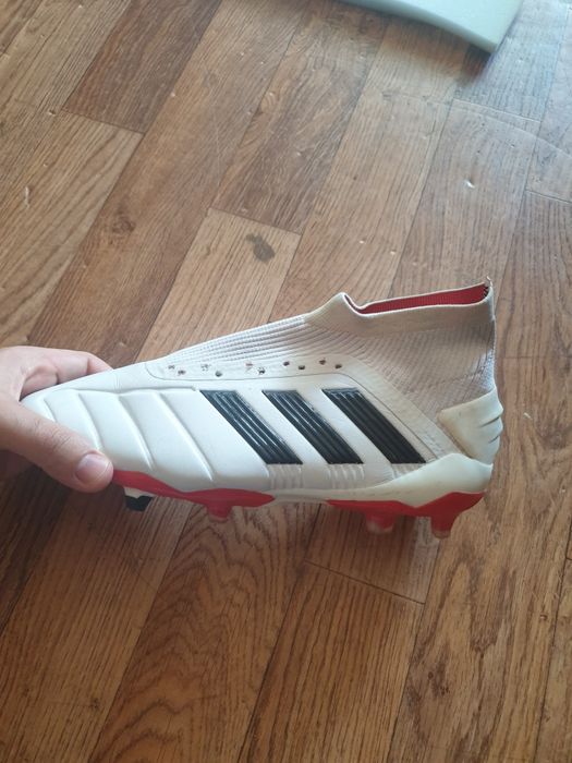 Футболны бутсы оригинао