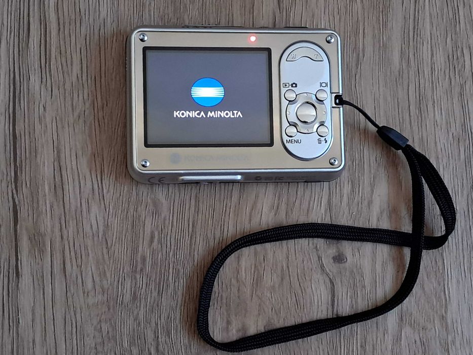 Camera foto digitala Konica Minolta Dimage X1 8.0 MP