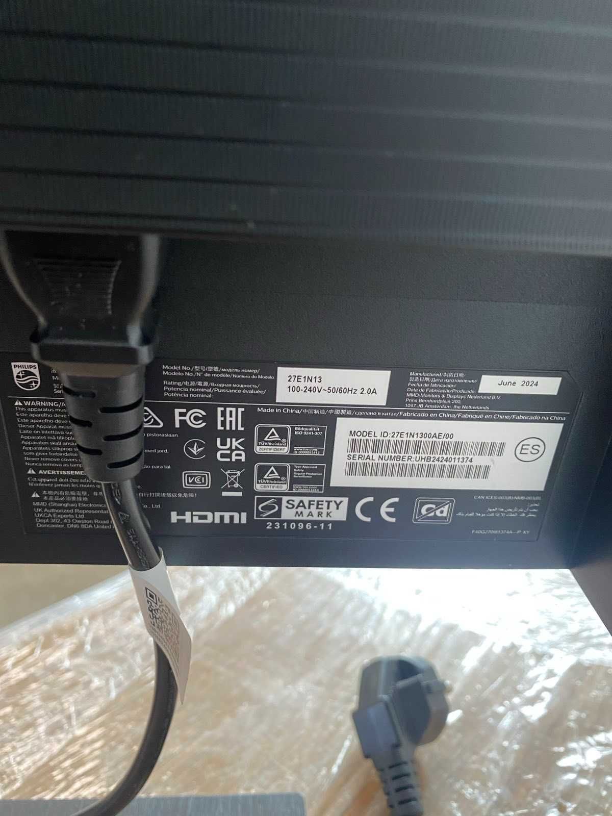 Монито Philips 27E1N1300 За части ударен отпред