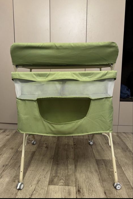 Продаю пеленальный столик