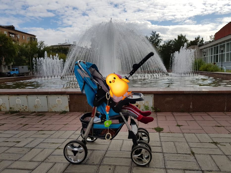 Продам детскую  коляску