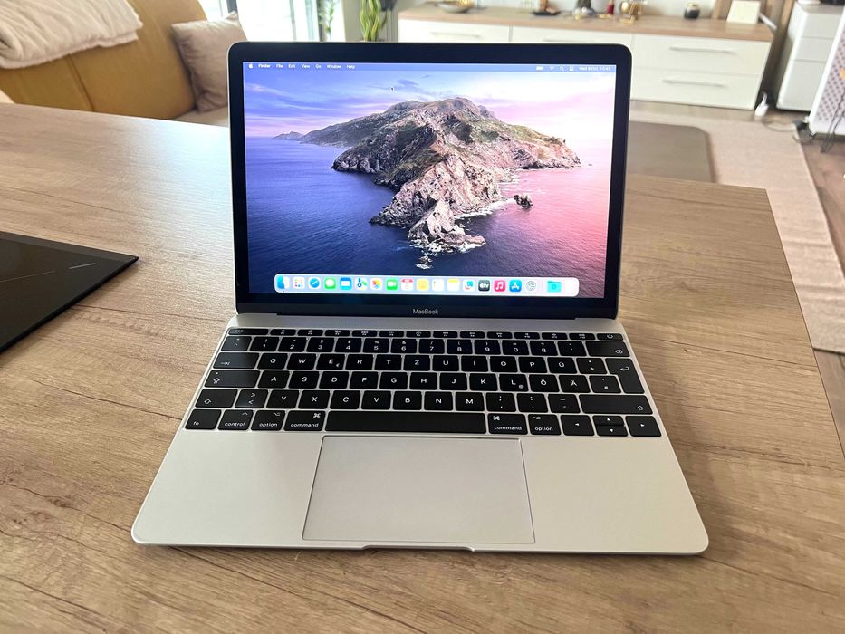 Ca nou! Macbook 12" 2017 SILVER Argintiu 1,3 GHz Intel Core i5 500GB