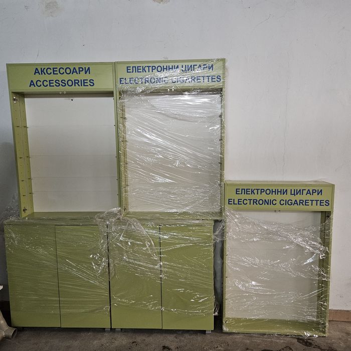 Стъклени витрини с LED осветление!