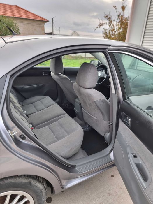 Mazda 6  1.8 Бензин