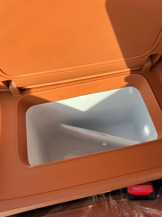 Leapmotor C16 3 pozitsiya full gibrid