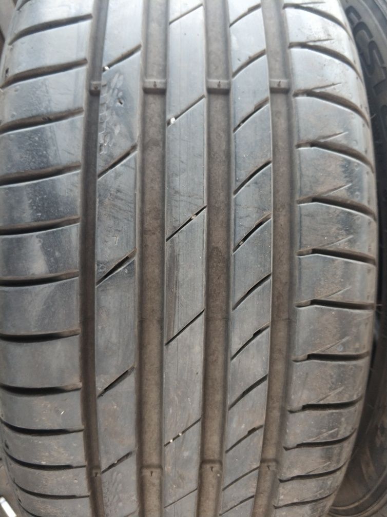 Летни гуми на марката KUMHO - 215/50/17, Дот 4820