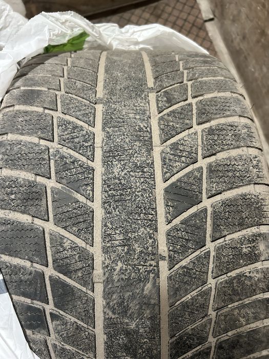 Покрышка HANKOOK в хорошем состаяние