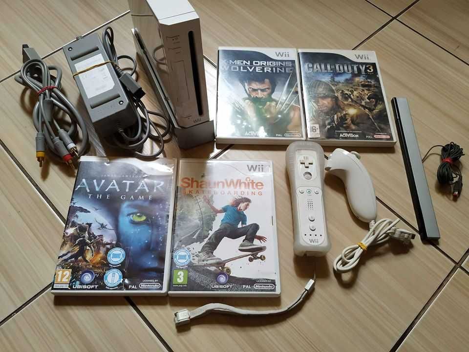 Consola Nintendo Wii completa, cu toate accesoriile & jocuri incluse!