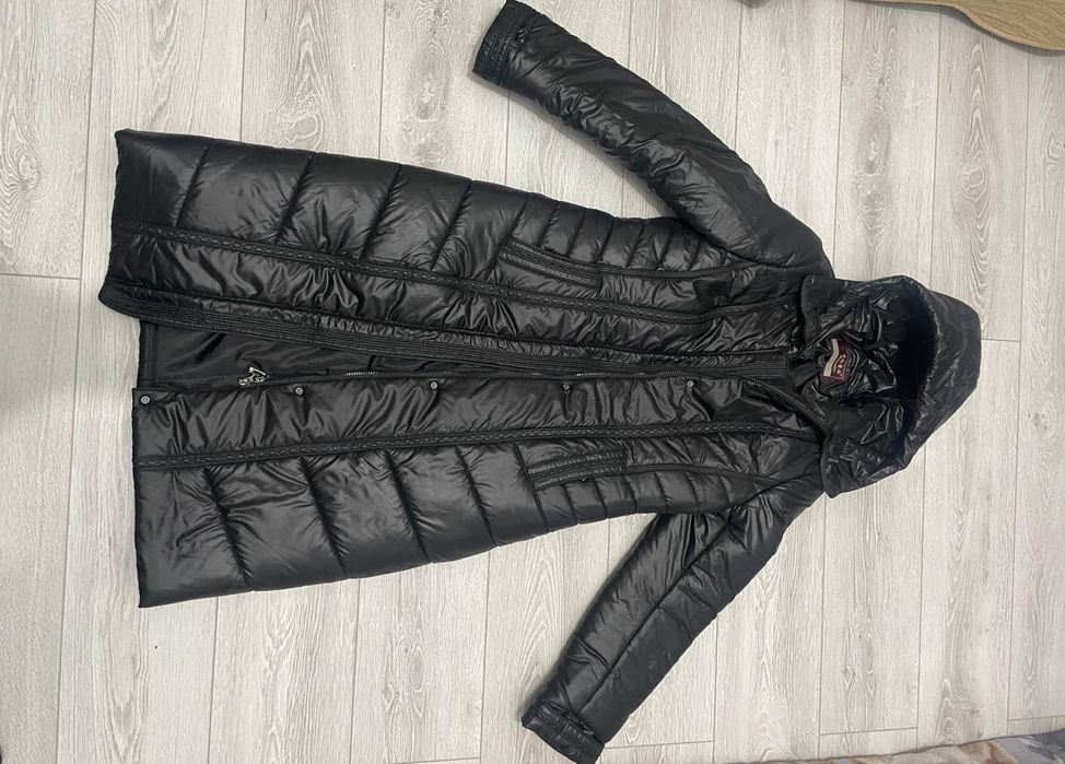 Женский пуховик.