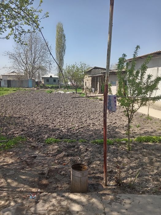 Уй ер сотилади 7 сотих