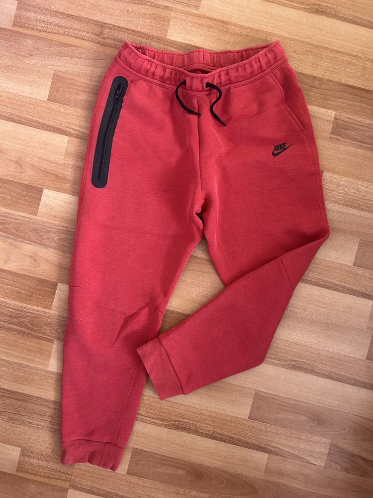 Nike tech fleece