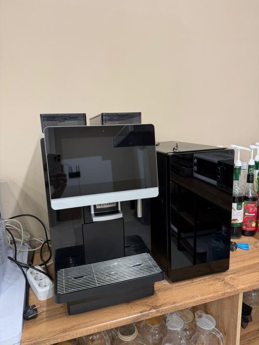Кофемашина Dr Coffee в хорошем состоянии