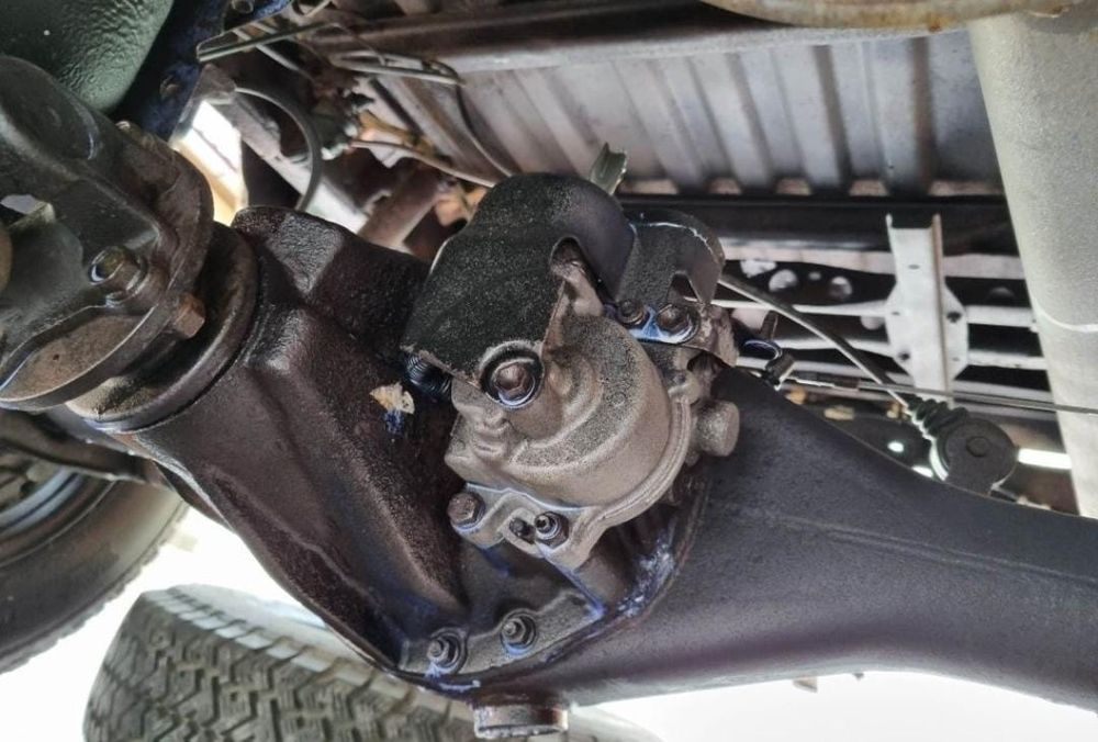 Autoutilitară Toyota Hilux 2.5 d4D 102 cai cu TVA si vamă platită