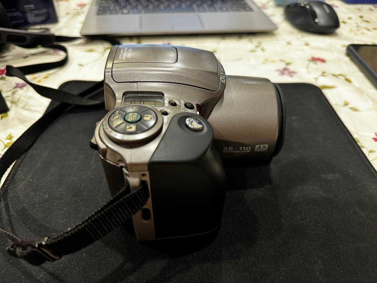 Фотоаппарат пленочный "Olympus IS-300"