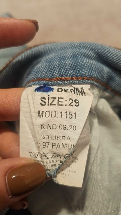 Blugi albastrii dama