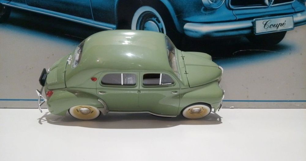 Renault 4CV scara 1:18 solido
Scara 1:17
Solido

Fotografiile fac part