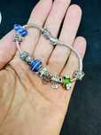 Оригинална Pandora гривна с чармове – 48 гр, 19 см – 299 лв
