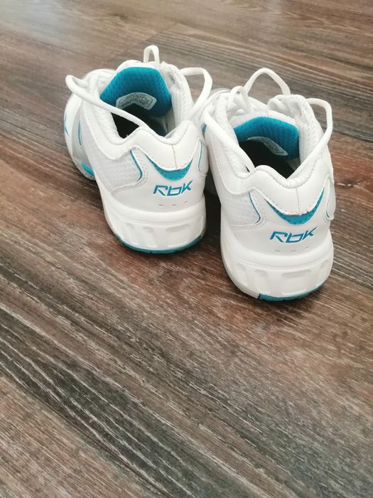 Маратонки Reebok нови