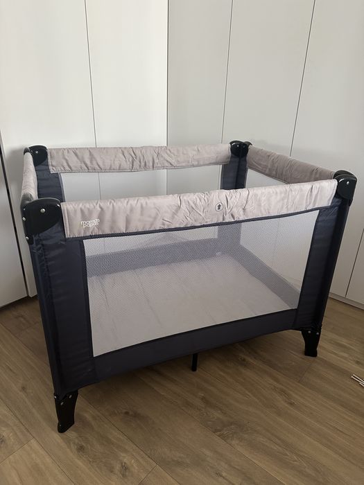 Mamas & Papas Кошара