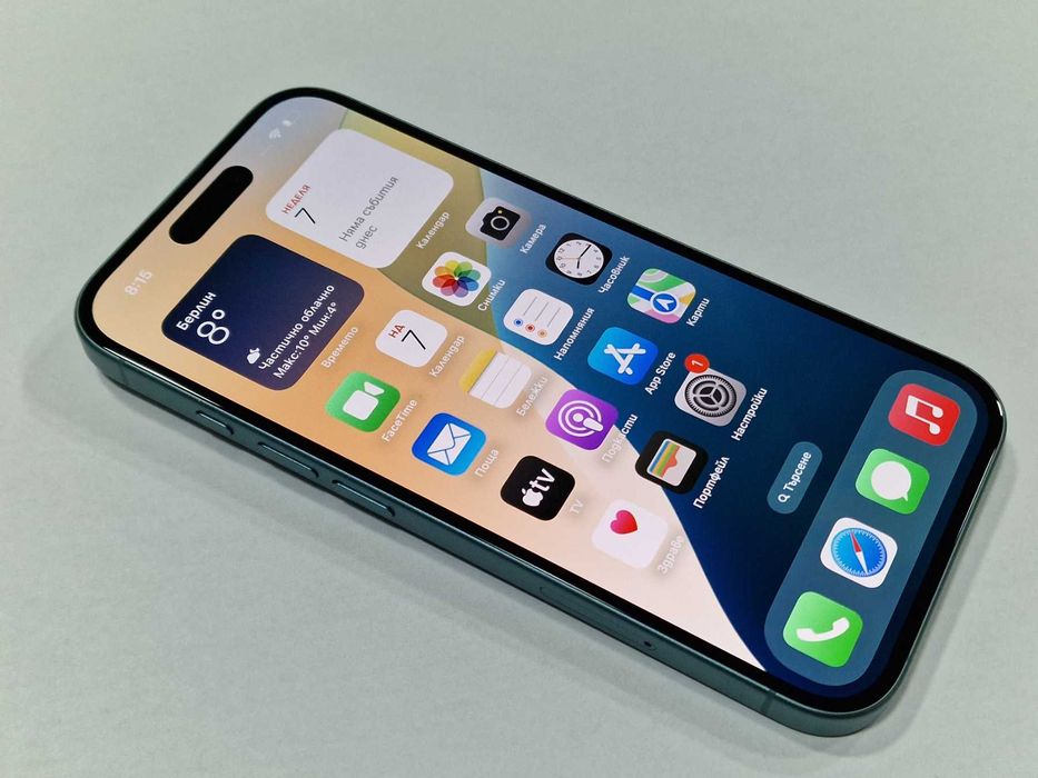 Apple iPhone 16 128GB / спукан гръб