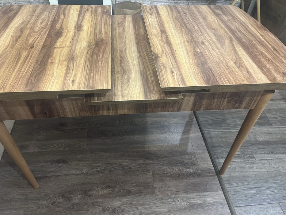 Трапезна разтегателна маса