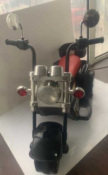 Motocicleta electrica Chipolino Chopper