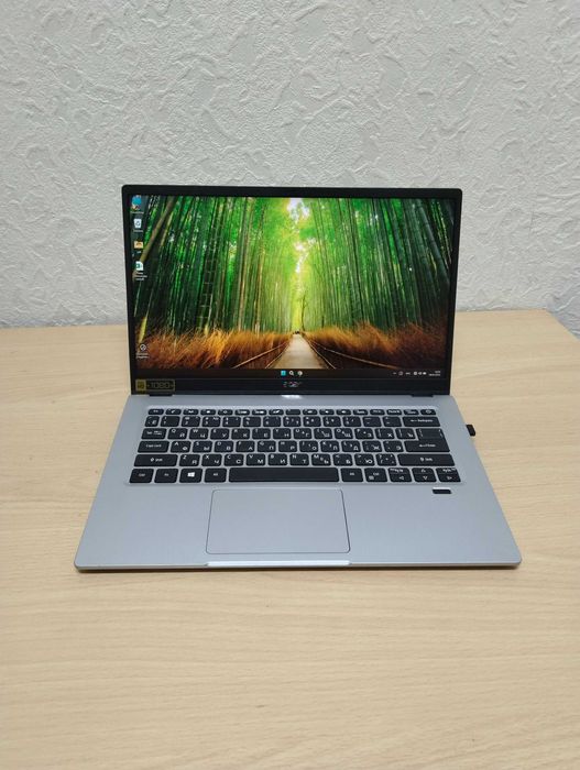 Acer Swift 1 Laptop 14" IPS 2021 года ноутбук в идеале